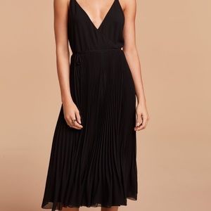 Aritzia Wilfred Beaune Dress black small s